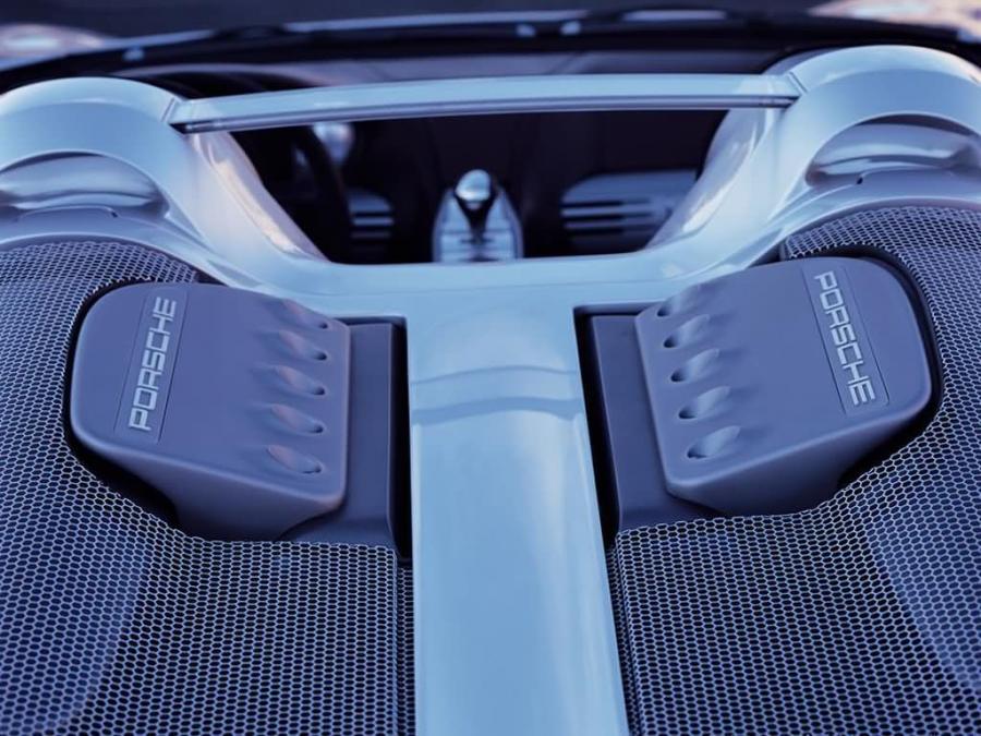  Porsche Carrera GT 2000 года  (фото 4 из 23)
